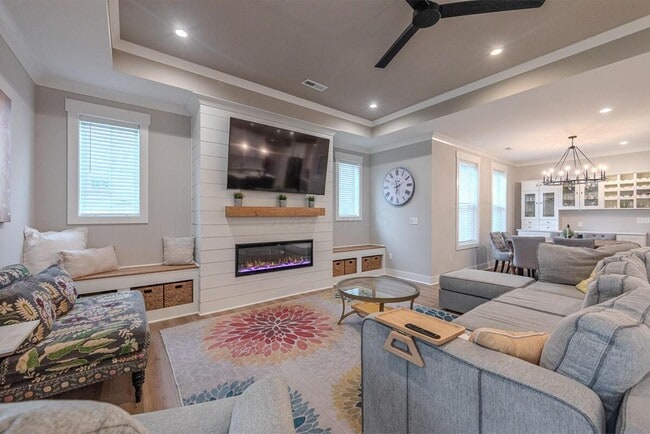 Building Photo - 8838 Eliot Dr