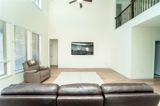 Building Photo - 20813 Carries Ranch Rd