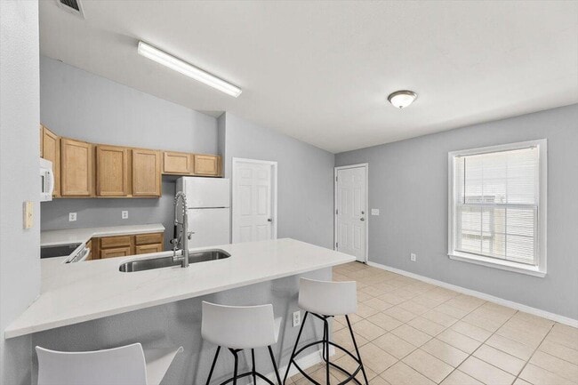 Building Photo - 7464 Autumn Trace Blvd