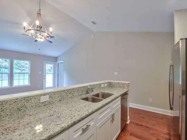 Building Photo - 927 Chase Creek Cir