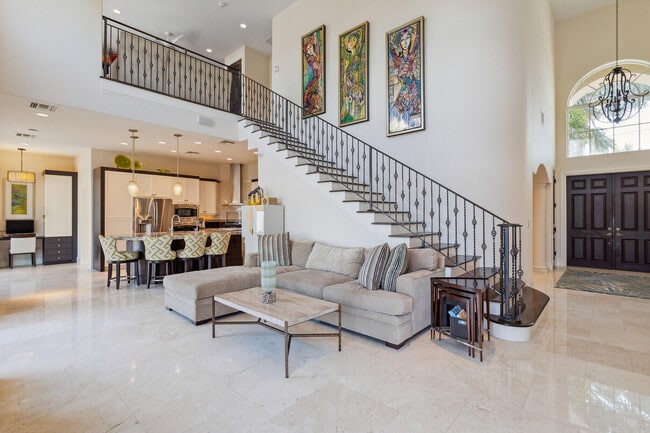 Building Photo - 2461 SE 10th St