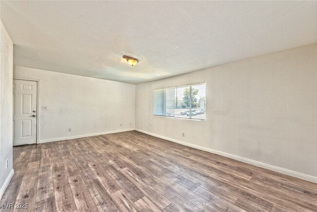 Building Photo - 29 Gold Bar Ct