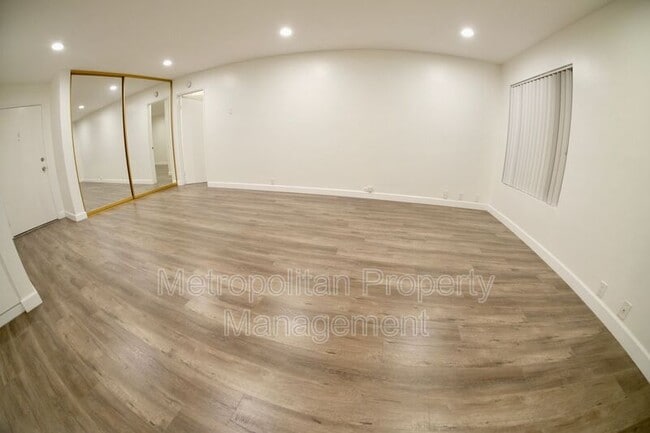 Building Photo - 4600 Lamont St