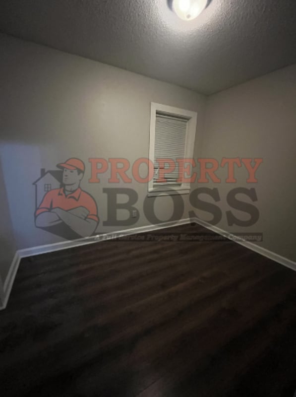 Building Photo - 1502 Broadway St