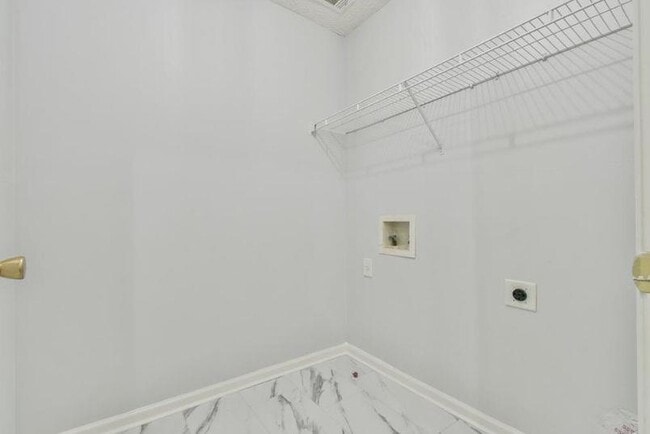 Building Photo - 6125 Brookechase Ln