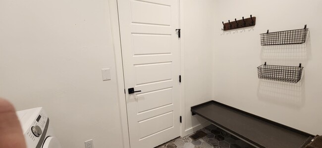 Building Photo - 1513 Zephyr Way