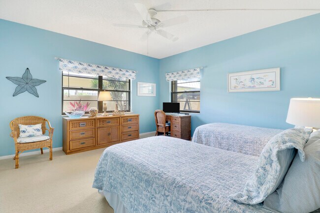 Building Photo - 275 S Beach Rd