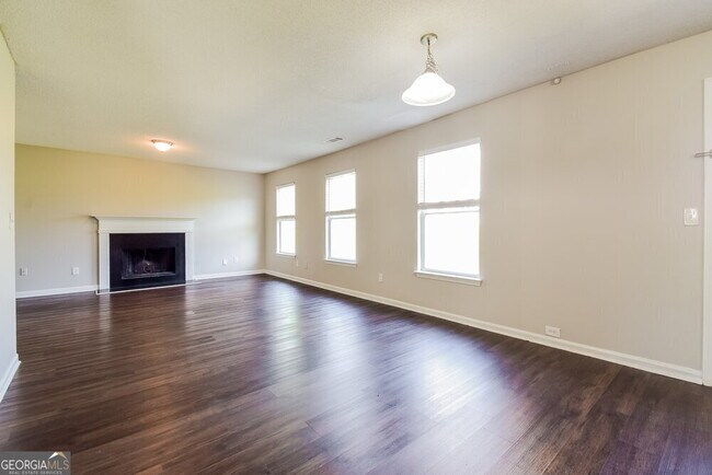 Building Photo - 3518 Rosebud Park Dr
