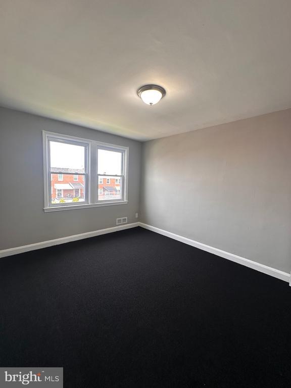 Building Photo - 3725-FLOOR-3725-FLOO2 Bonview Ave