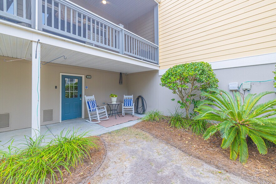 Building Photo - 81 Sandbar Ln