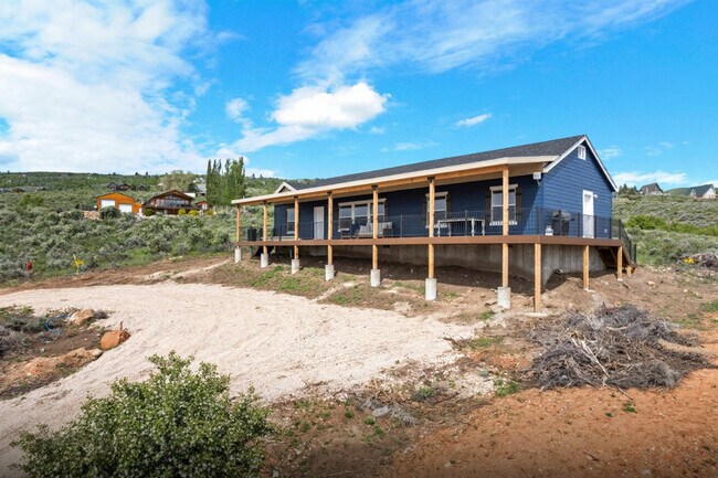 Building Photo - 421 Bluegrass Way