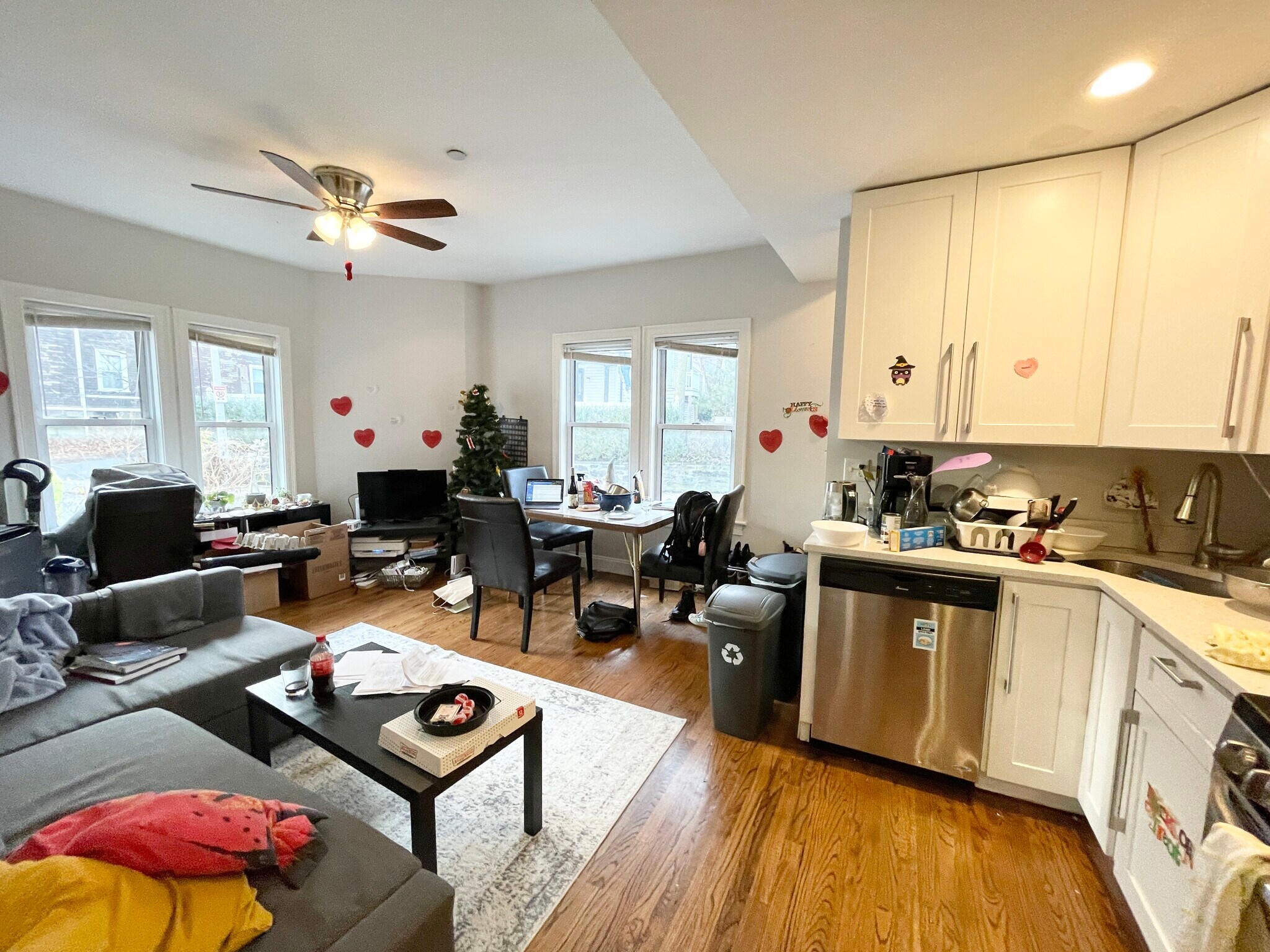 Building Photo - 800 Parker St