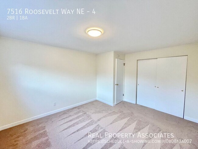 Building Photo - 7516 Roosevelt Way NE