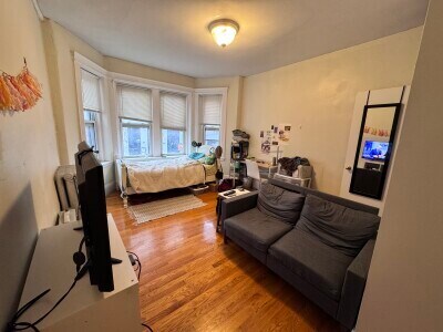 Building Photo - 45 Hemenway St