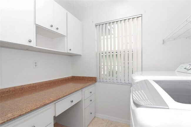 Building Photo - 21742 King John St