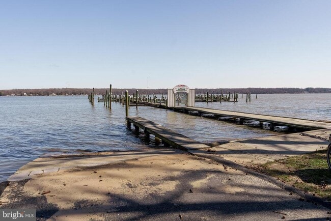 Building Photo - 26 Park Ln