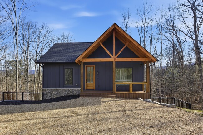 Building Photo - 106 Fairway Cir