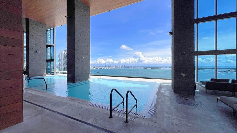 Building Photo - 1451 Brickell Ave