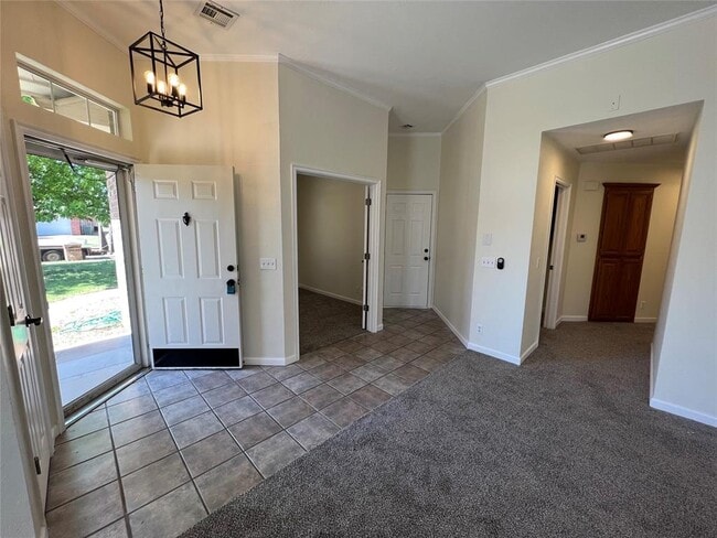 Primary Photo - 909 Pruett Dr