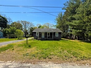 Building Photo - 1035 Parkway St