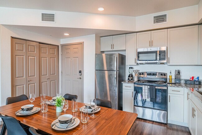 Building Photo - 9600 W Georgia Ave