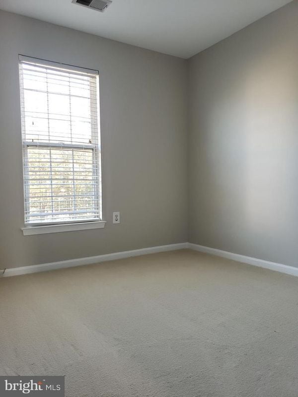 Building Photo - 2203 Montauk Dr