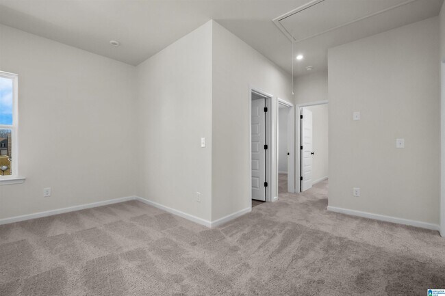 Building Photo - 608 Pine Valley Trl