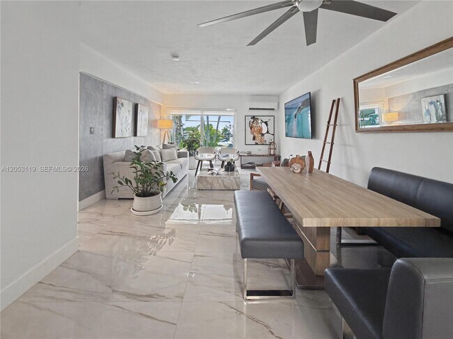Building Photo - 5301 Ocean Terrace