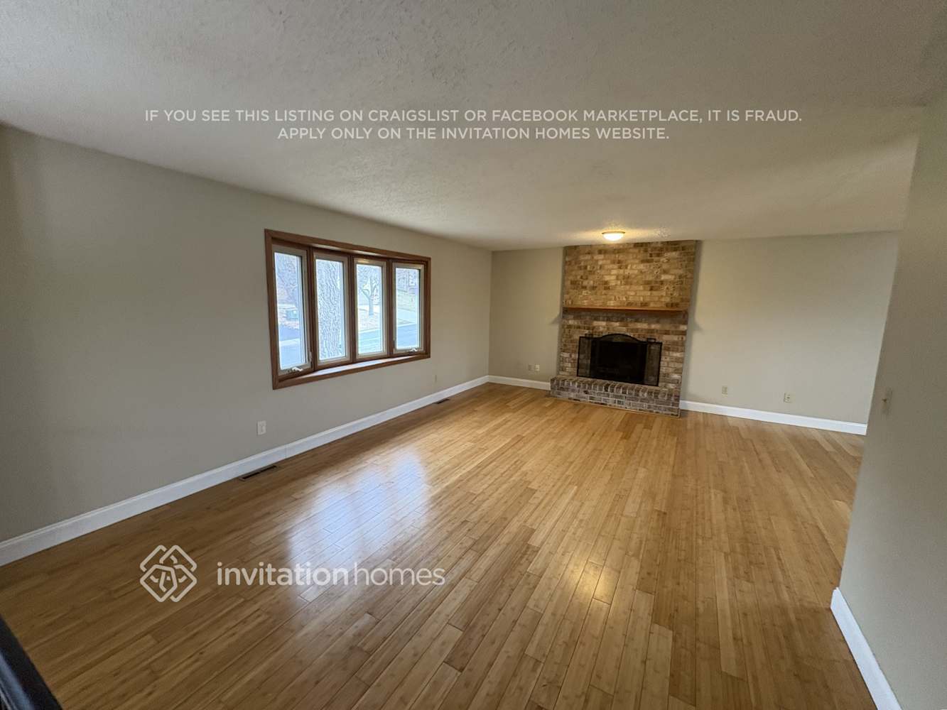 Building Photo - 7897 Kingsview Ln N