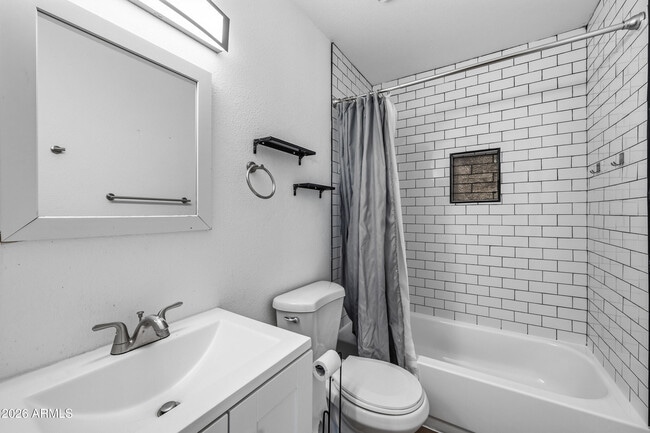 Building Photo - 6820 S Snyder Ln