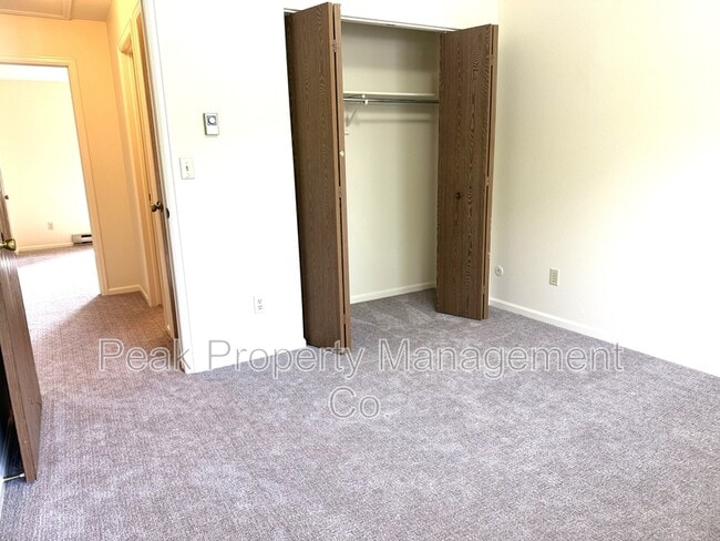 Building Photo - 2720 Sagebrush Dr