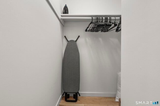 Building Photo - 1742 Boston Post Rd