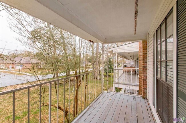 Building Photo - 2BR/2.5BA Corner Townhome – Near Woman’s H...