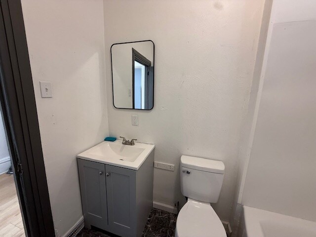 Building Photo - 1306-1308-1308 Complete St