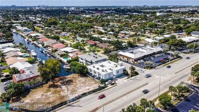 Building Photo - 2708 NE 14th Street Causeway