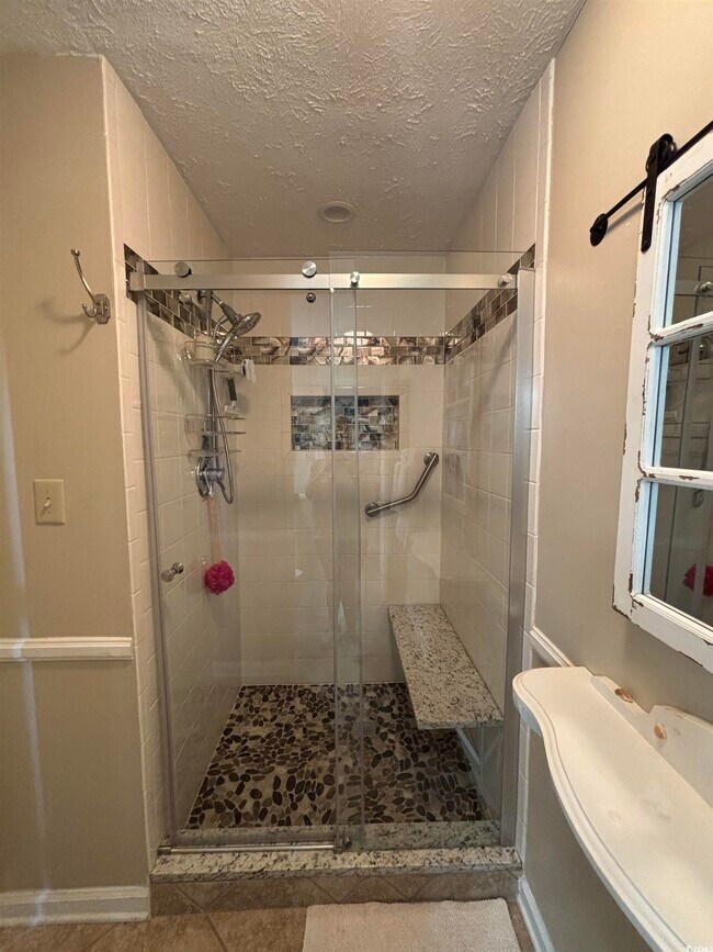 Building Photo - 4034 Fairway Lakes Dr