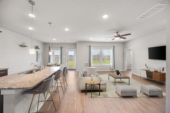Building Photo - 10020 Lone Star Lndg Blvd