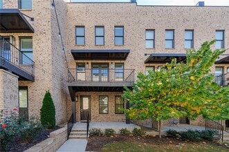 Building Photo - 1032 Robert Smalls Wy