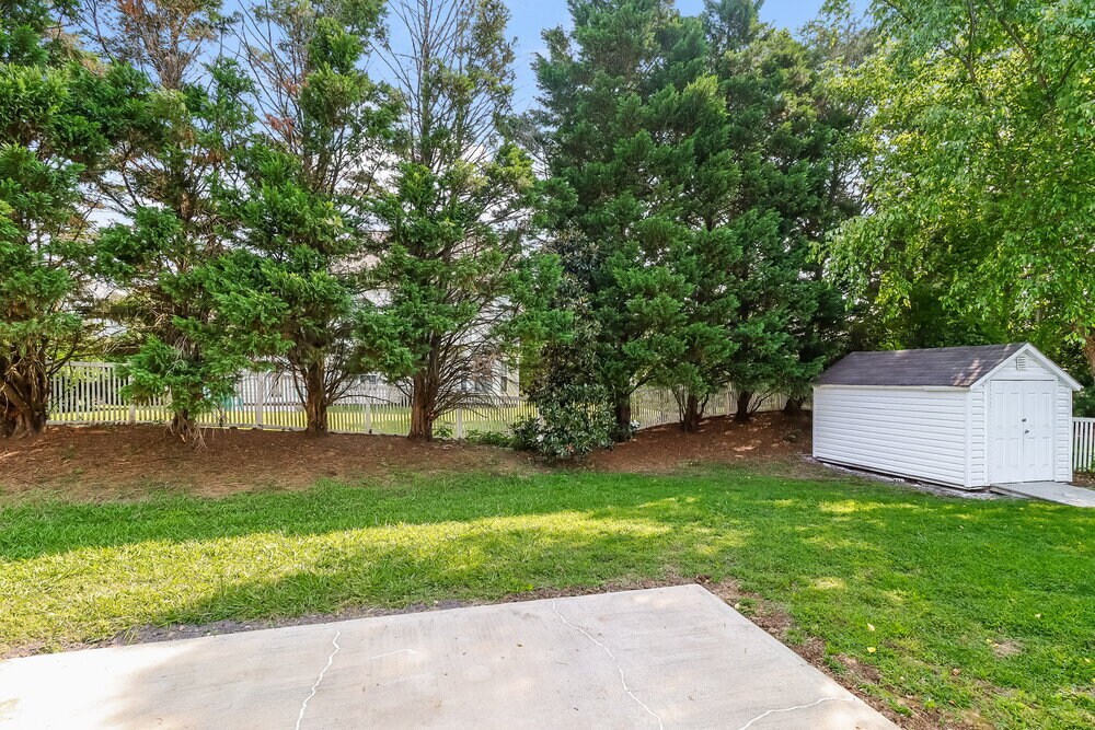 Building Photo - 1440 Whitman Dr NW
