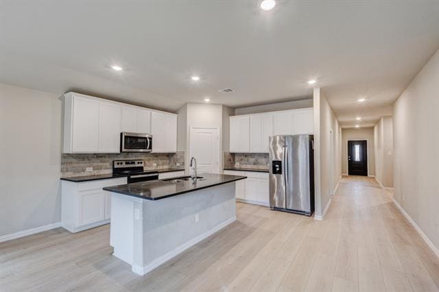 Building Photo - 208 Fieldstone Dr