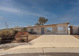 Building Photo - 3722 S Bellingham Pl