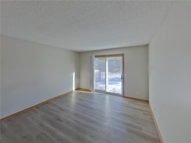 Building Photo - 4350 Thornhill Ln