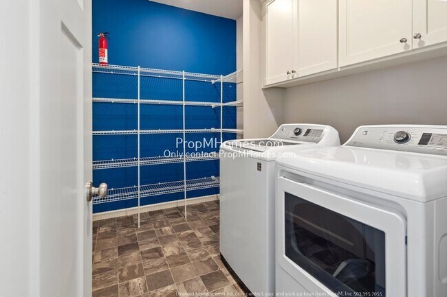 Building Photo - Lovely Three-Bedroom Retreat in Reed's Crossing!