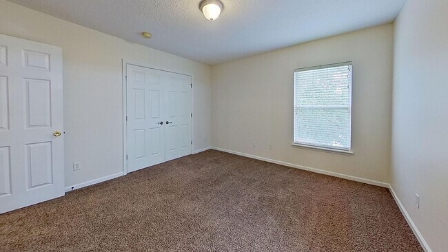 Building Photo - 3308 Turkey Creek Dr