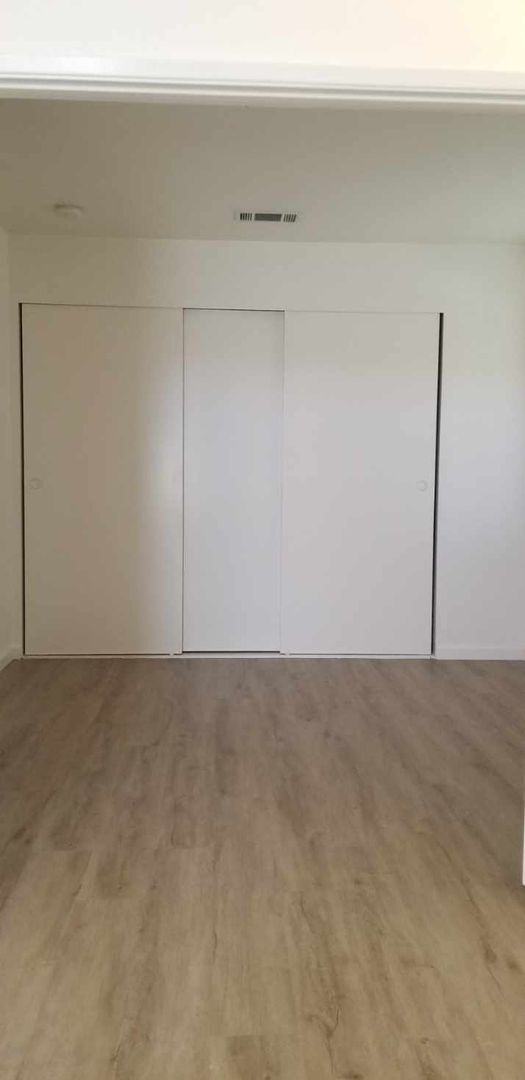 Building Photo - 5903 Golden Sunset Ct