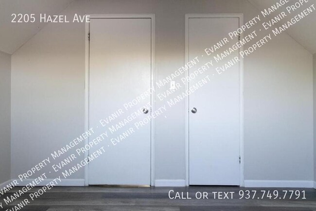 Building Photo - 2205 Hazel Ave