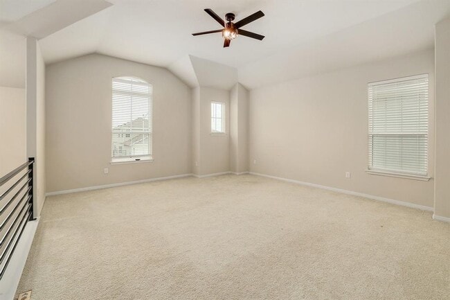 Building Photo - 10709 Blacket Dr