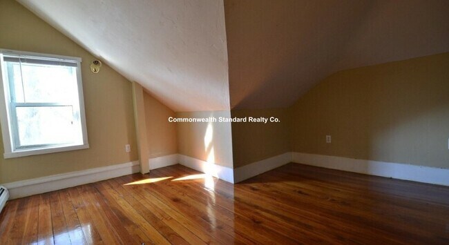 Building Photo - 4 Haskell St