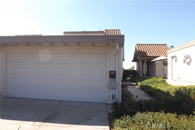 Building Photo - 3707 Calle La Quinta