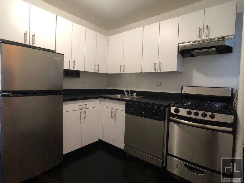 Building Photo - EAST 89TH STREET